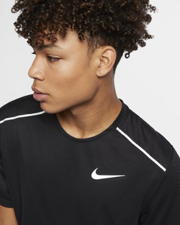 Nike Rise 365 Shirt - Men's 5