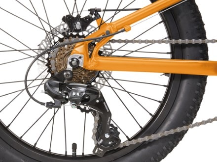 Co-op Cycles REV 20 6-Speed Plus Kids' Mountain Bike Rear derailleur (Sun Ray)