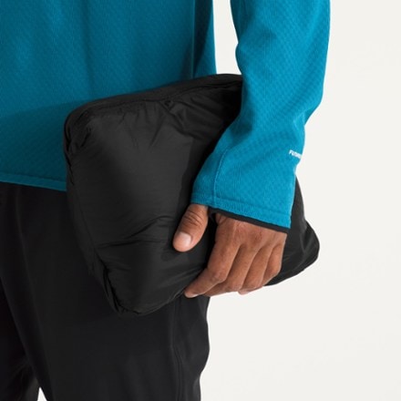 The North Face Summit Series Breithorn Down Vest - Men's 3