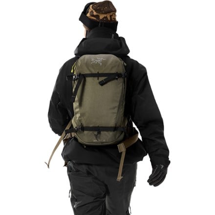 Arc'teryx Quintic 16 Pack 1