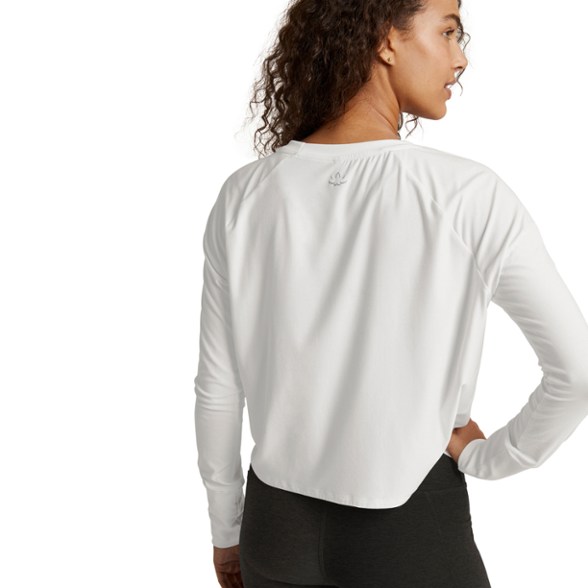 On Body Image of color Cloud White