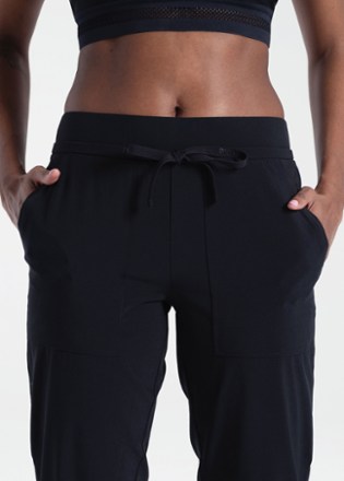 Lole Olivie Crops Jogger Pants - Women's 4