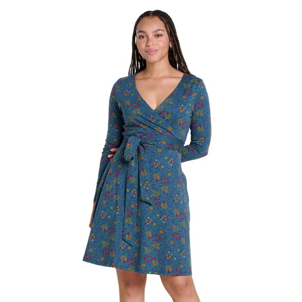 On Body Image of color True Navy Flower Print