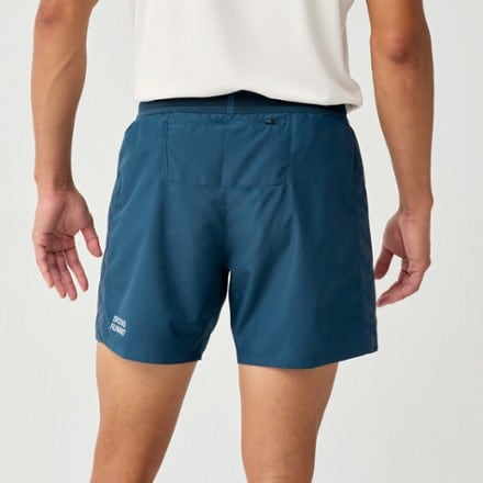 Brooks Dash Reflective Shorts 6" - Men's 1