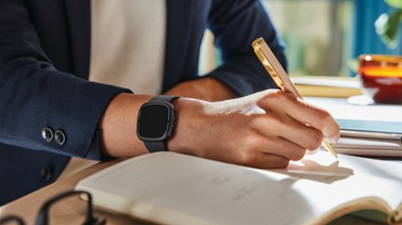 Fitbit Sense 2 6