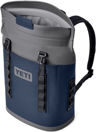 YETI Hopper M12 Backpack Soft Cooler 3