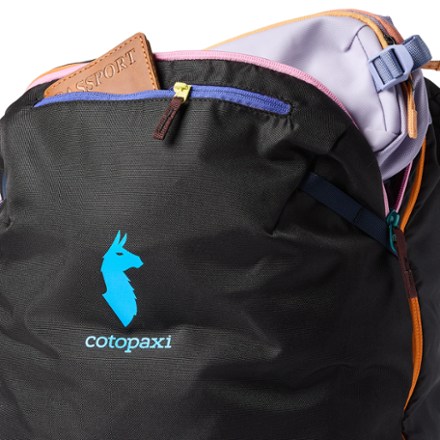 Cotopaxi Allpa 42 L Del Dia Dark Travel Pack 4