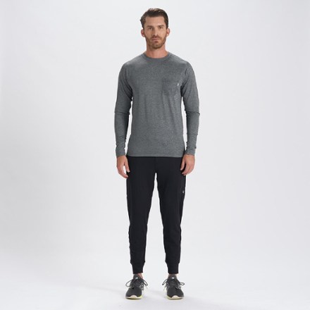 Vuori Tradewind Performance T-Shirt - Men's 2