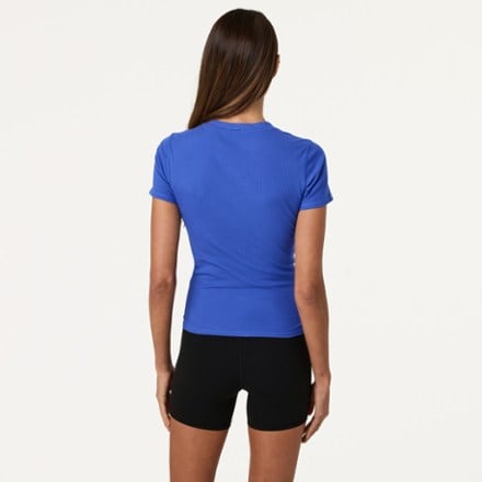 Vuori Pose Fitted Long T-Shirt - Women's 3
