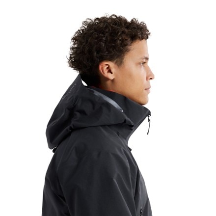 Arc'teryx Beta AR Jacket - Men's 6
