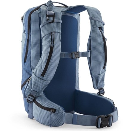 Patagonia Snowdrifter 20L Snow Pack 1