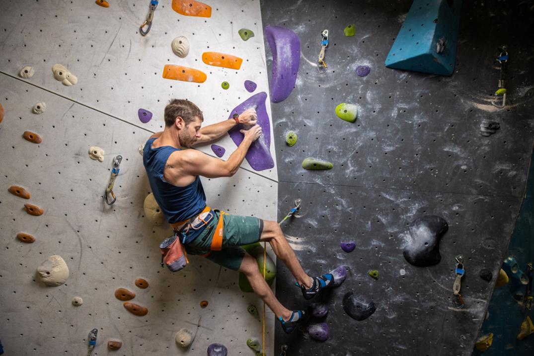 Location Image for Helix V Climbing Shoes - Men's