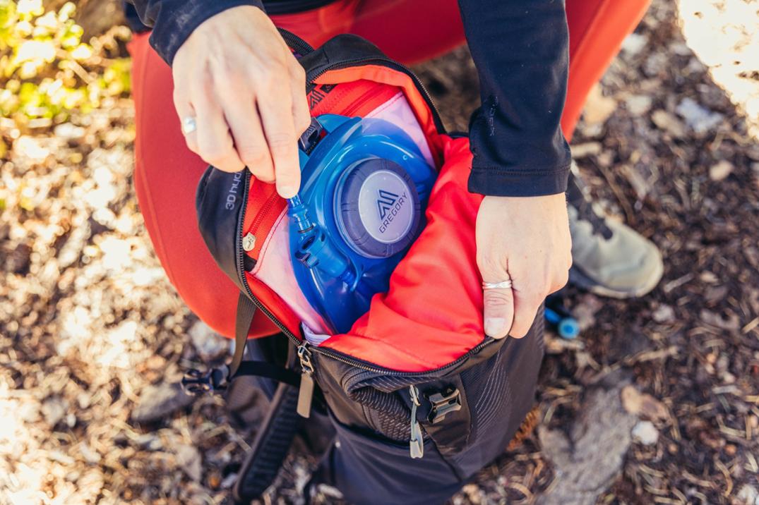 Location Image for Sula 16 H20 Hydration Pack - Women's