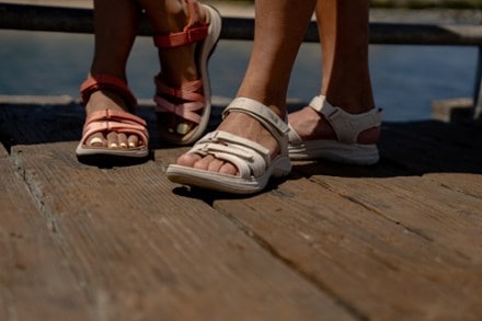 Location Image for Tirra Sport Sandals - Women's