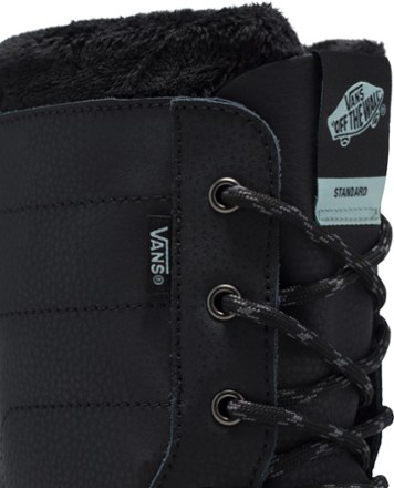 Vans Standard Snow MTE Boots - Women's 4