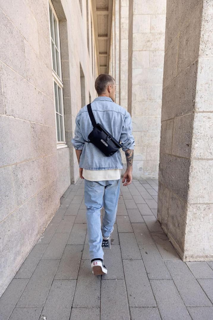 Location Image for Velo-Sling Flex Handlebar Bag - 2.5L