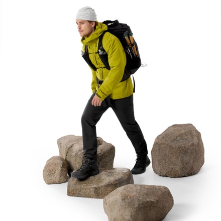 Arc'teryx Beta SL Jacket - Men's 3
