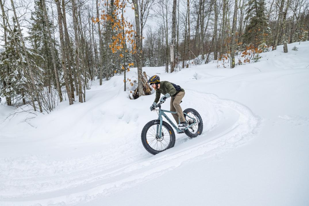 Location Image for Heyday Carbon 1.6 Deore 12 Fat-Tire Bike