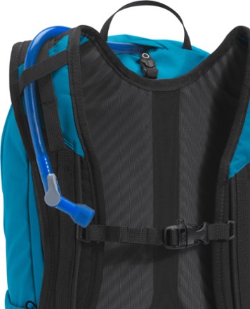 The North Face Basin 18 Pack 5
