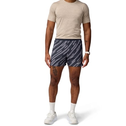 Brooks Journey 5" Shorts - Men's 0