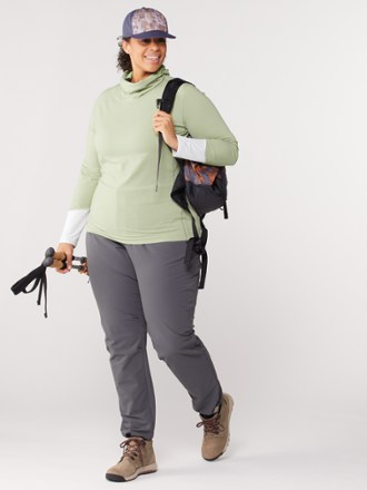 Arc'teryx Rho Lightweight Hoodie Base Layer Top - Women's 3