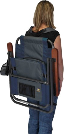 Being carried (Midnight Blue)