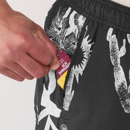 Roark Serrano 7" Shorts - Men's 5