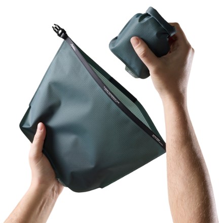 Matador FlatPak Waterproof Toiletry Case 3