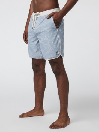 Vuori Cruise Board Shorts - Men's 18.5" Outseam 3