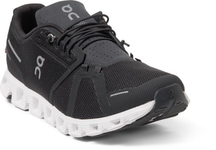 On Cloud 5 Shoes - Men's 3/4 view (Black/White)