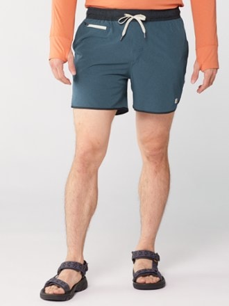 Vuori Banks Shorts - Men's 5 Inseam