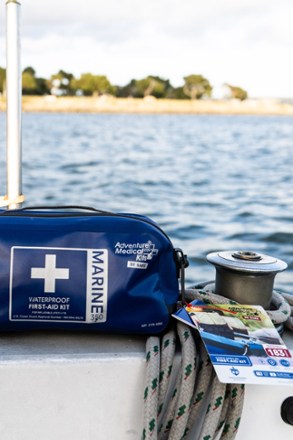 Adventure Medical Kits Marine 350 First-Aid Kit 3
