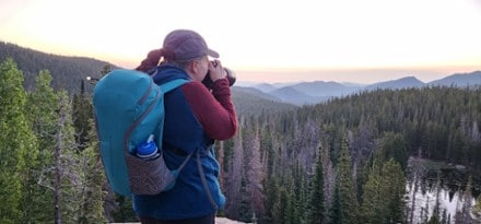 ALPS Mountaineering Contour 18 Pack 7
