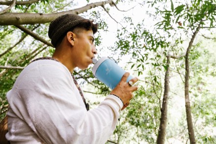 Location Image for IceFlow Vacuum Water Jug with Flip Straw Lid - 40 fl. oz.