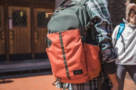 Rei workload backpack discount
