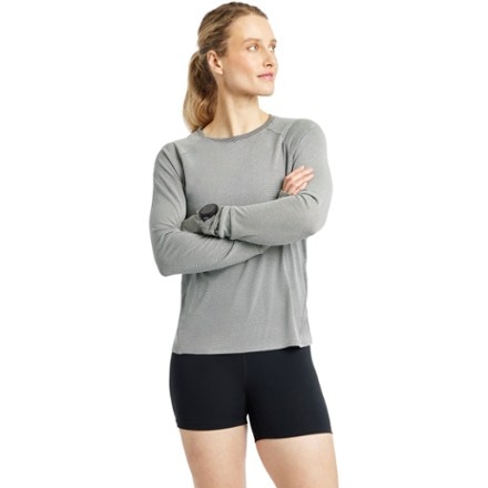 Oiselle Flyout Wool Long-Sleeve Shirt - Women's 2
