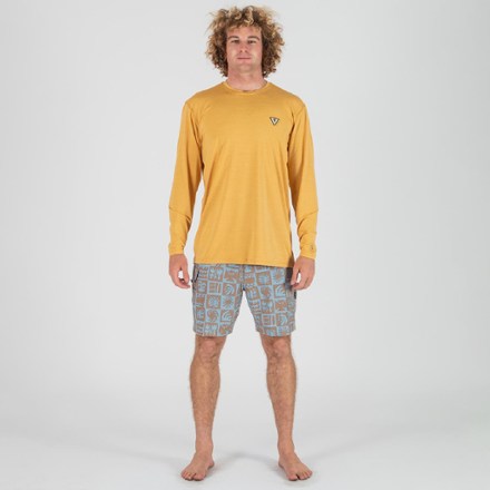 VISSLA Twisted Long-Sleeve Rashguard - Men's 2