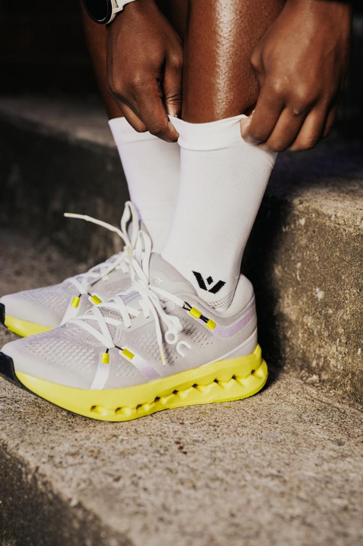 Location Image for Aspire Mid-Crew Socks