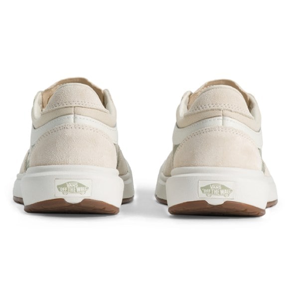 Detail Image of color Creme Brulee