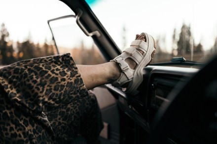 Location Image for Hurricane Ampsole Gaila Sandals - Women's