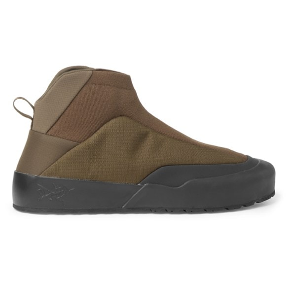 Product Image of color Carob/Black