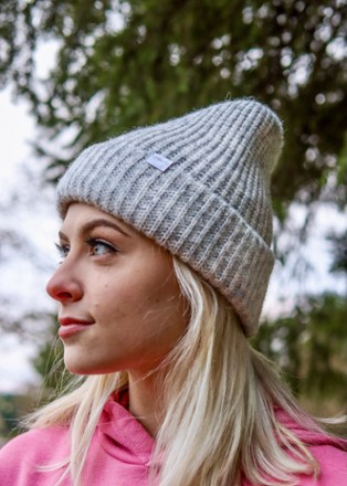 Chaos Brioche Cuffed Beanie - Women's 2