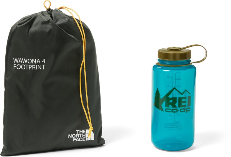 Asphalt Grey (water bottle not included)