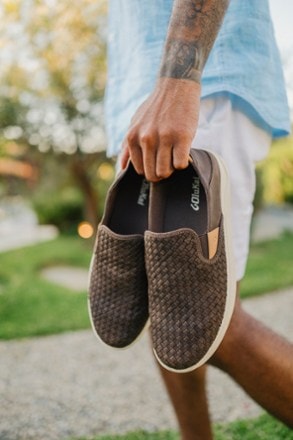 OluKai Lea'ahi Lauhala Shoes - Men's 5