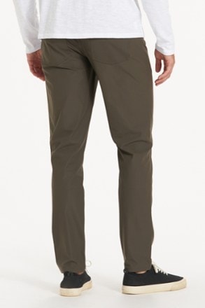 Vuori Meta Pants Athletic Slim - Men's 2