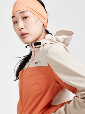 Craft ADV Essence Hydro Jacket - Women's 3
