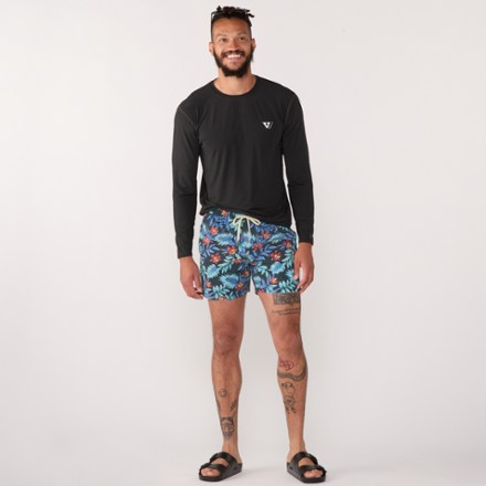 Fair Harbor Bungalow 5" Swim Trunks - Men's 3