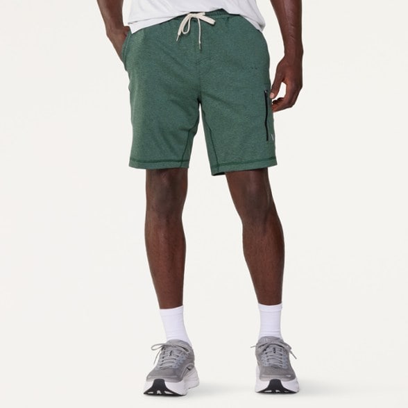 Model info: Height: 6' 1" | Waist: 30" | Inseam: 31" | Wearing size: M