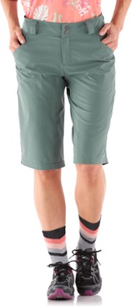 dakine cadence bike shorts