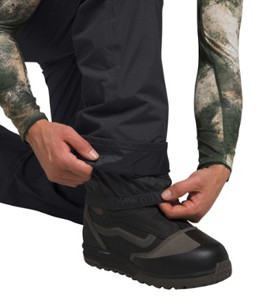 The North Face Freedom Bib Snow Pants - Men's Short Sizes 4